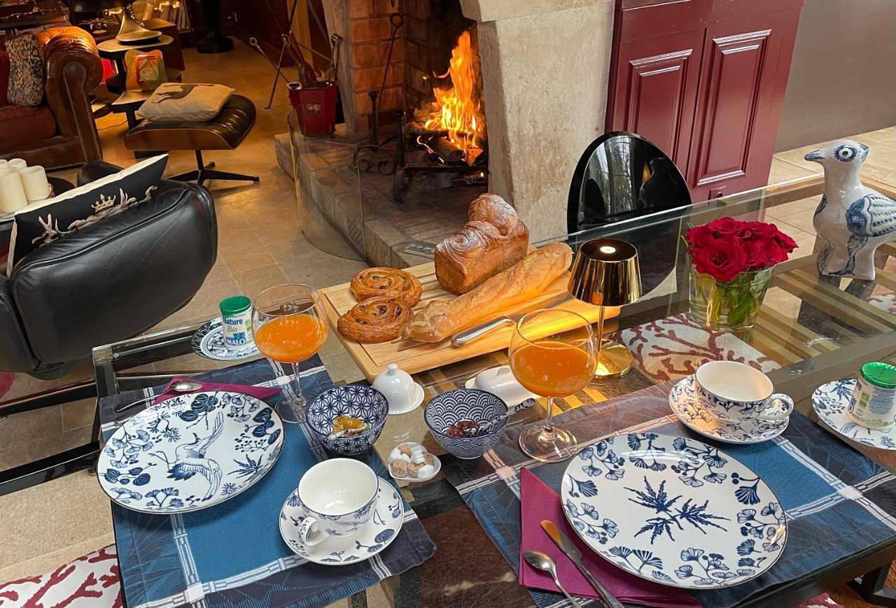 King Room in Veneux-les-Sablons, Seine-et-Marne