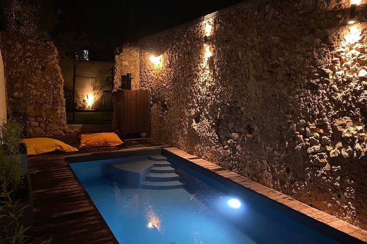 Location de vacances pour 10 personnes, avec jardin à Caves