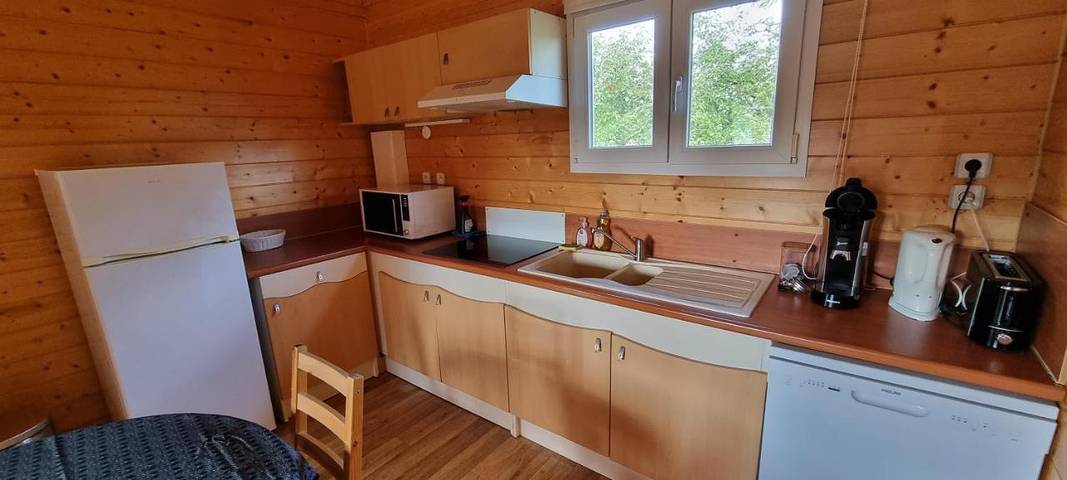 Chalet pour 5 personnes, avec terrasse ainsi que vue et jardin dans le Parc naturel régional du Morvan - 3