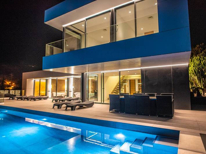 Ferienhaus für 12 Personen, mit Balkon/Terrasse und Meerblick sowie Pool in Salobreña - 4