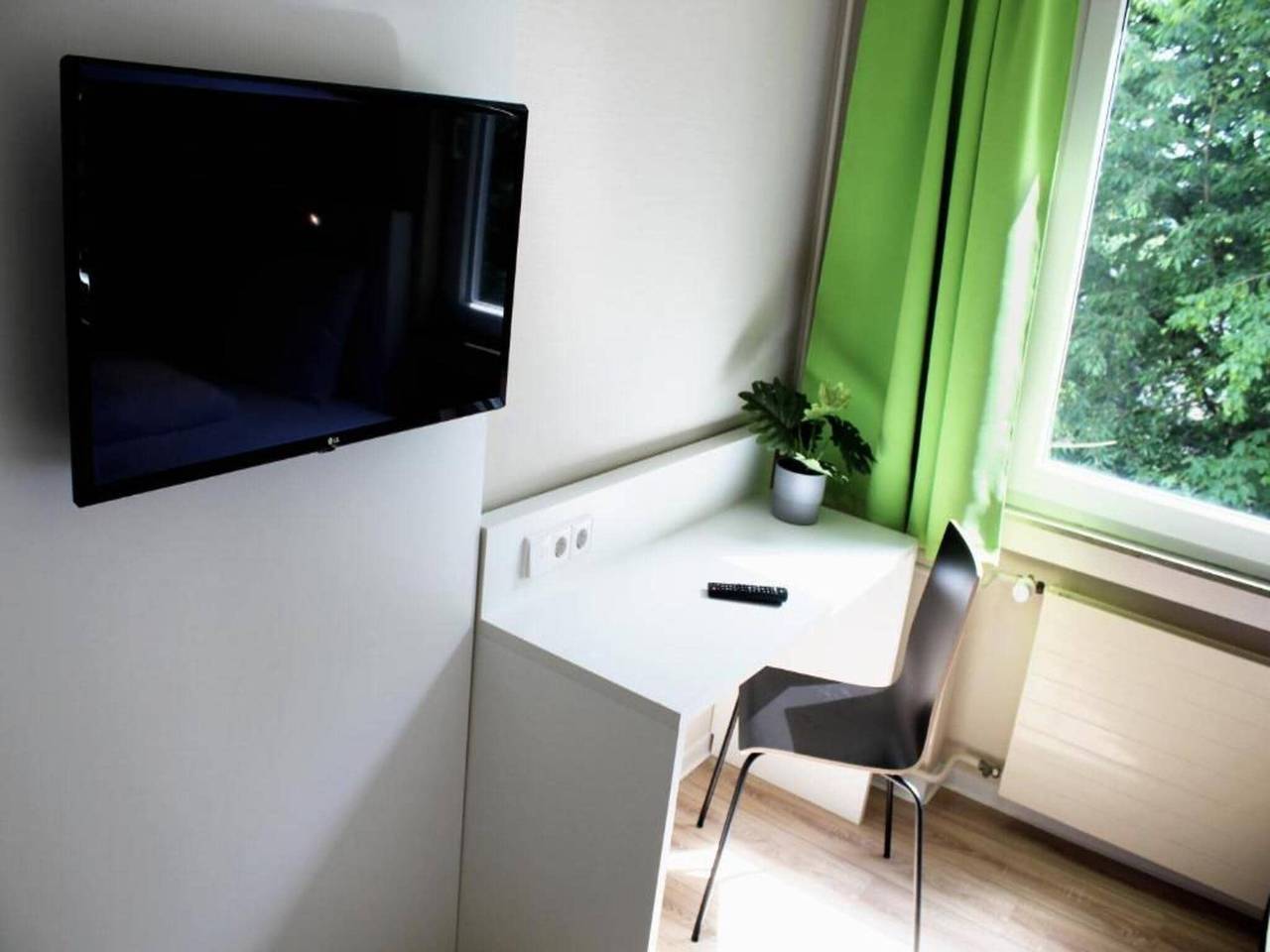 Ganze Wohnung, Bendorf Hotel by Belvilla Budget-Doppelzimmer in Bendorf, Landkreis Mayen-Koblenz