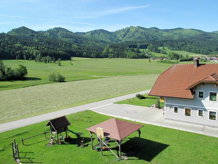 Ferienhaus für 4 Personen, mit Balkon und Garten am Attersee - 2