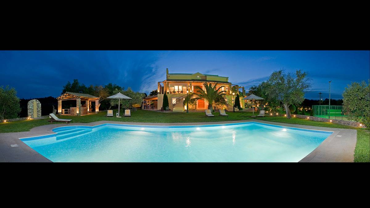 Vip Luxury Villa Privilege Classic & Exclusive Corfu in Corfu (city), Corfu