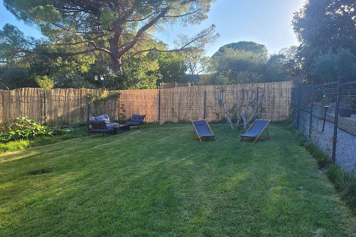 Maison de vacances pour 6 personnes, avec terrasse et jardin, animaux acceptés à Uzès