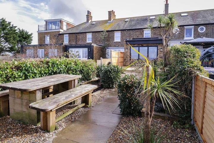 Holiday rental for 8 people, with garden, with pets in Herne Bay