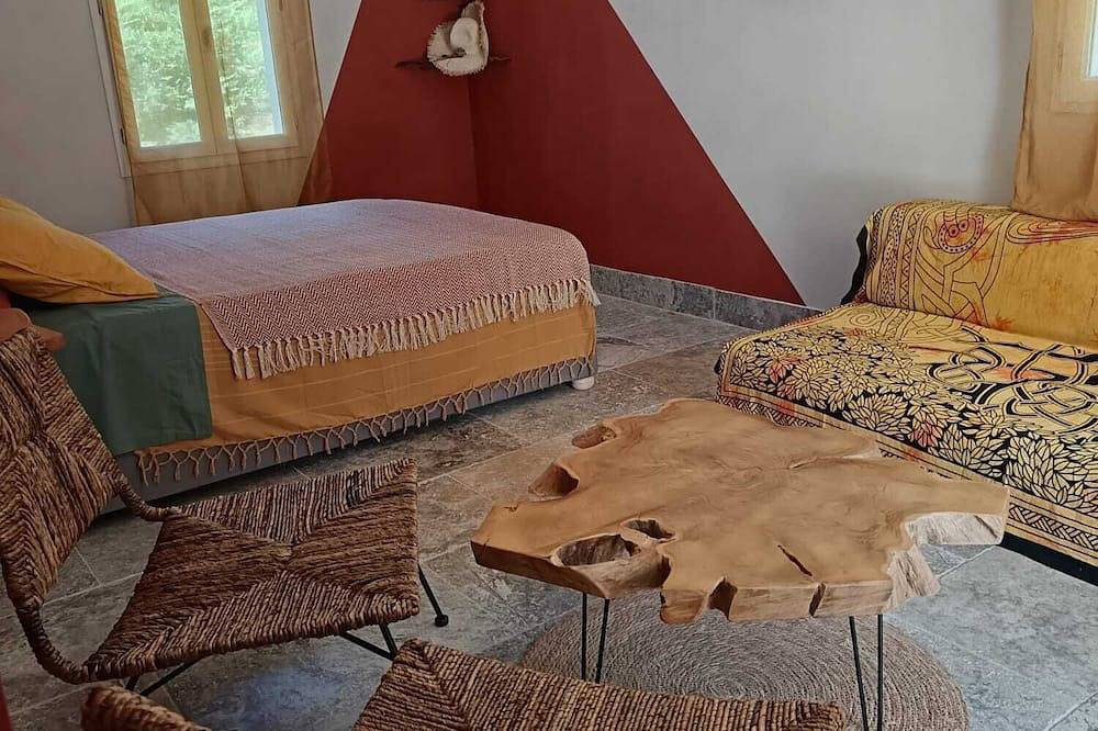 \"Comfort-Nature-Walks\" Bed and Breakfast in Saint-Jean-du-Bruel, Parc naturel régional des Grands Causses