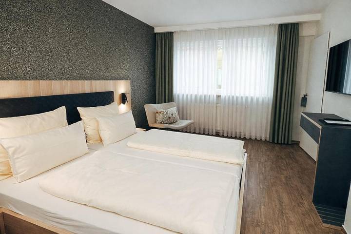 Hôtel pour 2 personnes, avec sauna ainsi que jacuzzi et terrasse, adapté aux familles à Biberach - 2