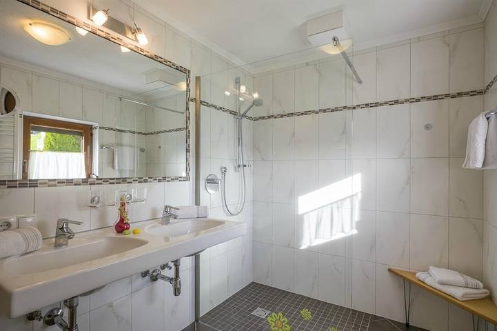 Ganze Ferienwohnung, Apartment/2 Schlafraum/Dusche, Wc in Tuxer Alpen, Hintertux