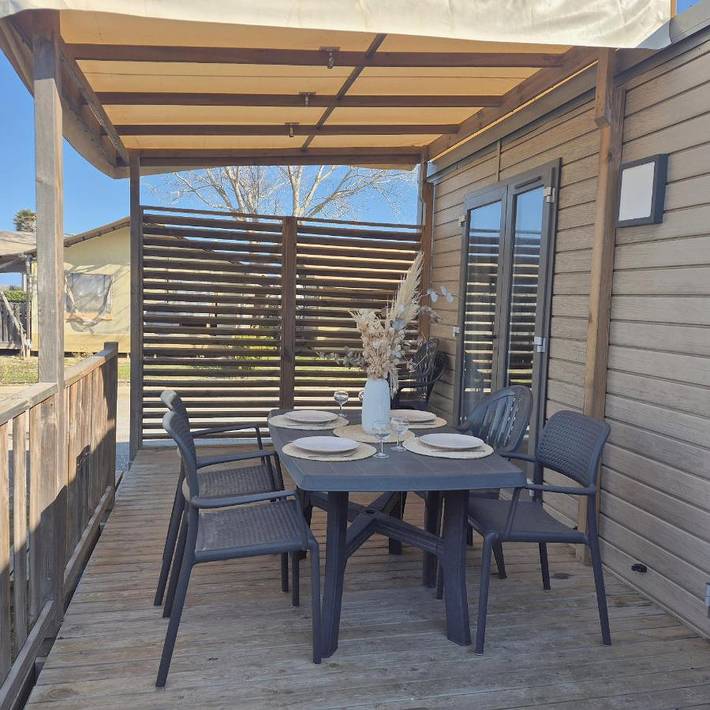 Chalet pour 6 personnes, avec terrasse et piscine, animaux acceptés