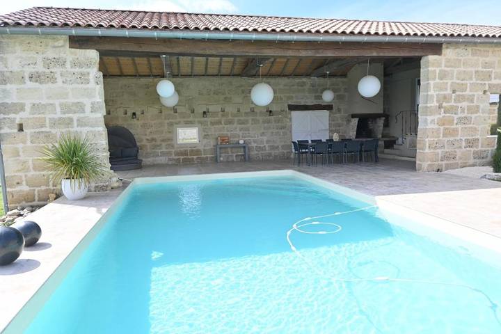Gîte pour 10 personnes, avec vue ainsi que jardin et piscine à Beaupuy - 2