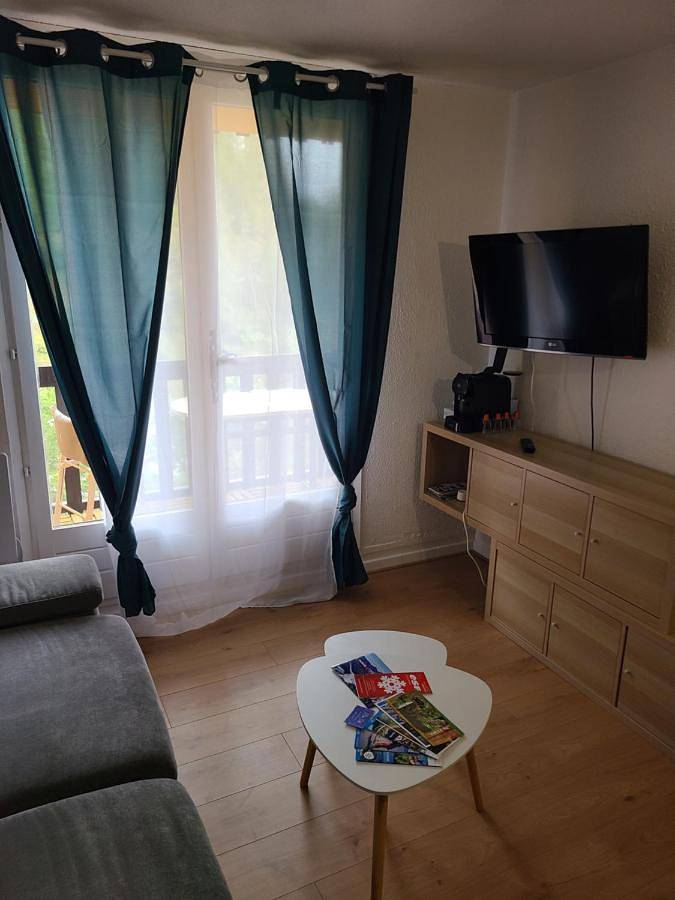 Gîte pour 4 personnes, avec balcon et vue, adapté aux familles dans Station de La Colmiane - 4