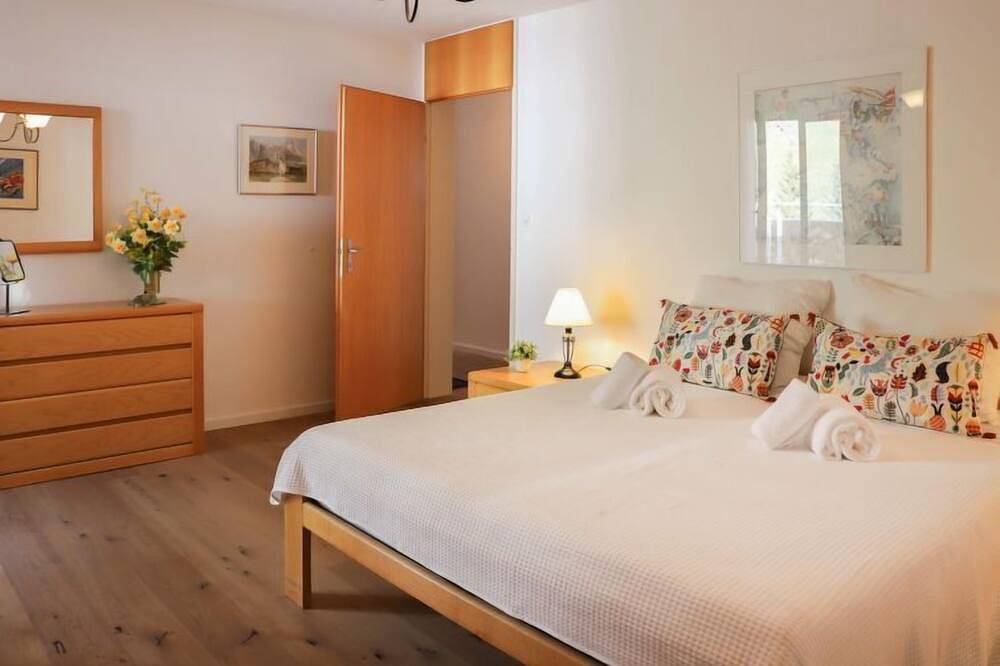 Ganze Wohnung, Attika Wohnung Allod Park Haus C 807 in Davos Platz 1, Davos