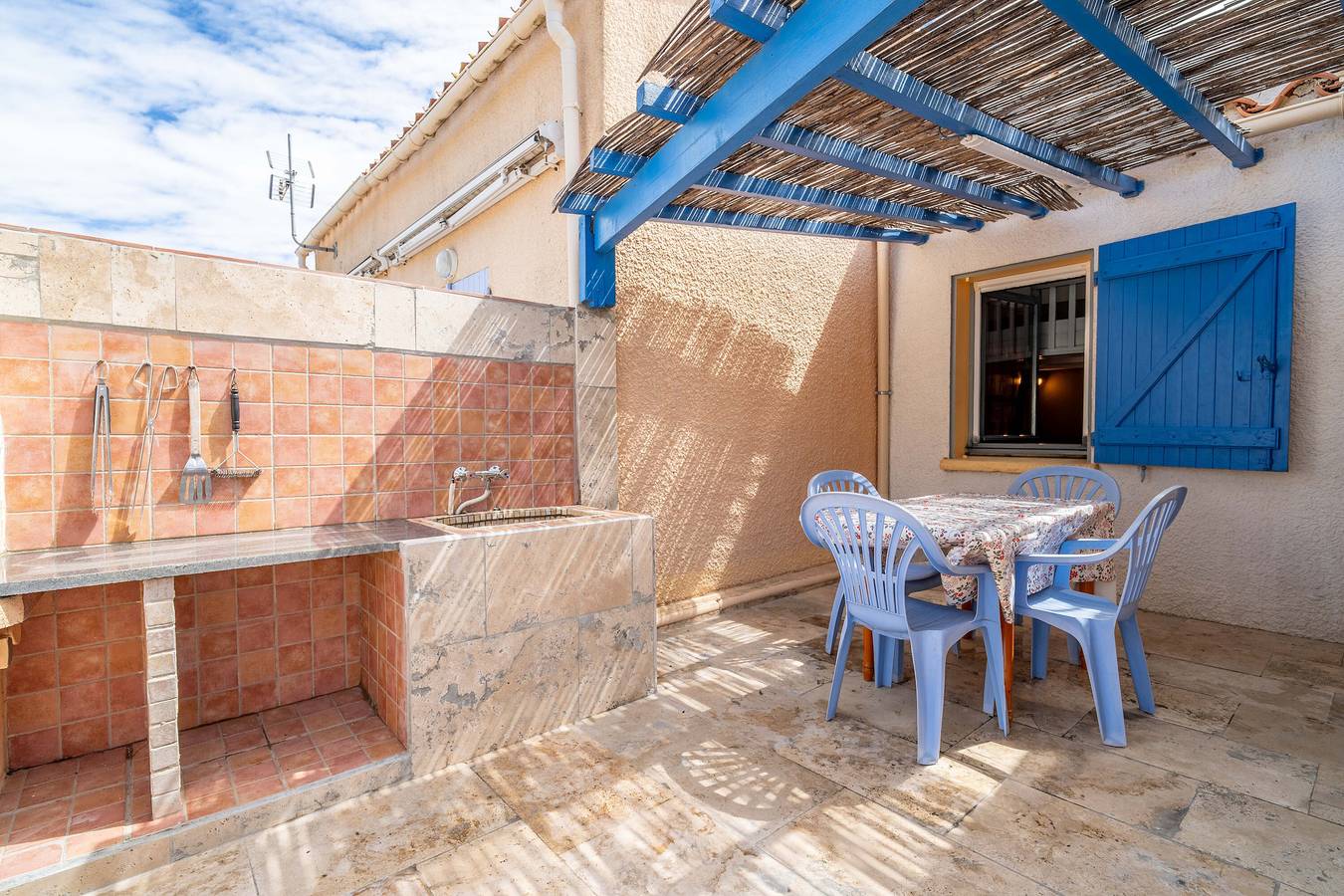 Ferienhaus 'Fleurynes' mit privater Terrasse und privatem Garten in Plages des Cabanes de Fleury, Fleury