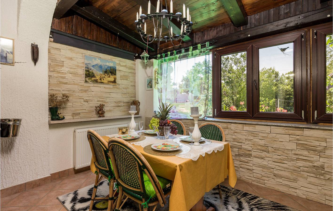 Gemütliche 1-Zimmer-Wohnung mit Terrasse und Parkplatz, in der Nähe von Sehenswürdigkeiten in Senj, Kvarner Festland