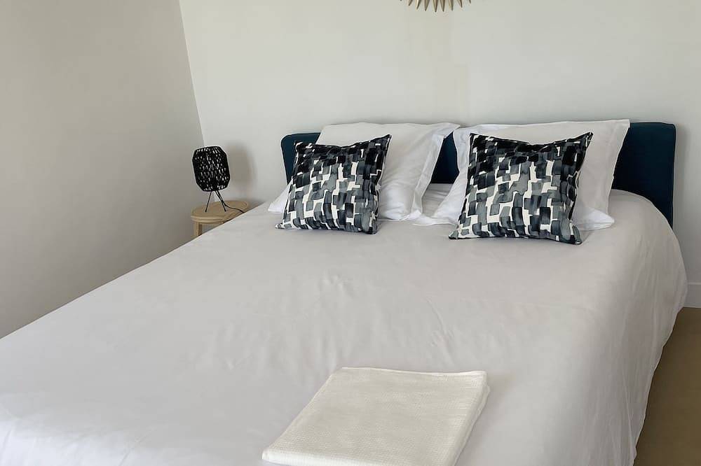 Spacious, central villa in 2nd row. in Agon-Coutainville, Coutances