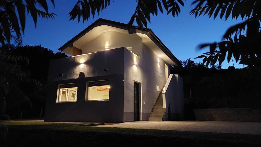 Ferienhaus für 5 Personen, mit Balkon und Terrasse sowie Garten und Ausblick in Möttling