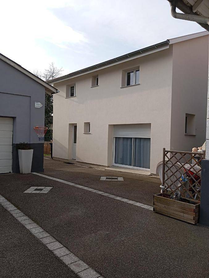 Gîte pour 5 personnes, avec jardin et vue, adapté aux familles à Rixheim - 3