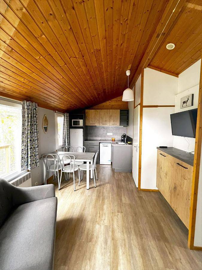 Two-Bedroom Chalet ( 5 Adults ) in Gap und Umgebung