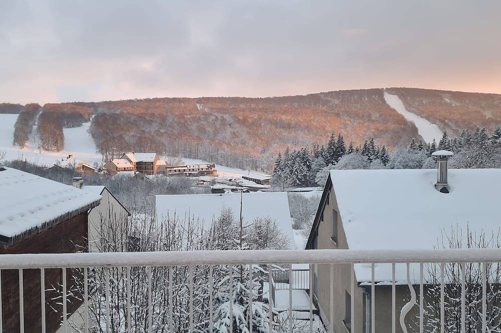 Maison Aubrac Spa in Brameloup, Prades-d'Aubrac
