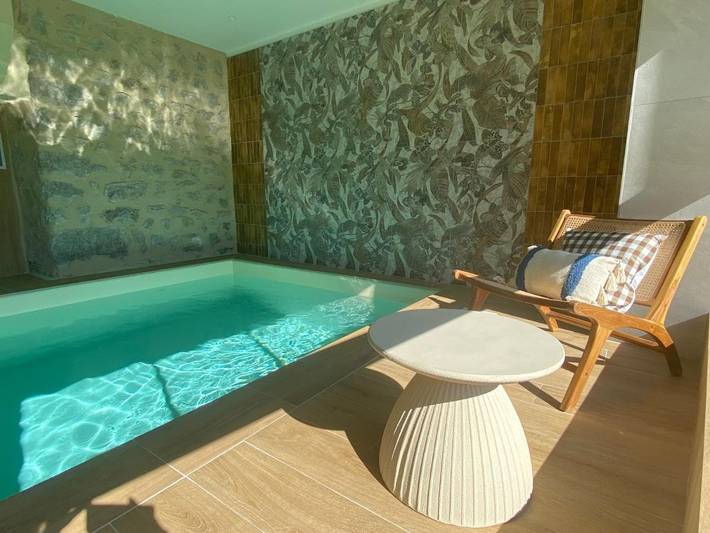 Location de vacances pour 15 personnes, avec terrasse ainsi que piscine et vue dans Saint-Martin-de-Valamas - 2