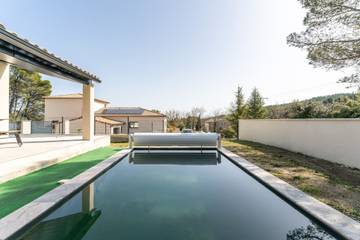 Villa pour 10 Personnes dans Mondragon, Provence, Photo 2