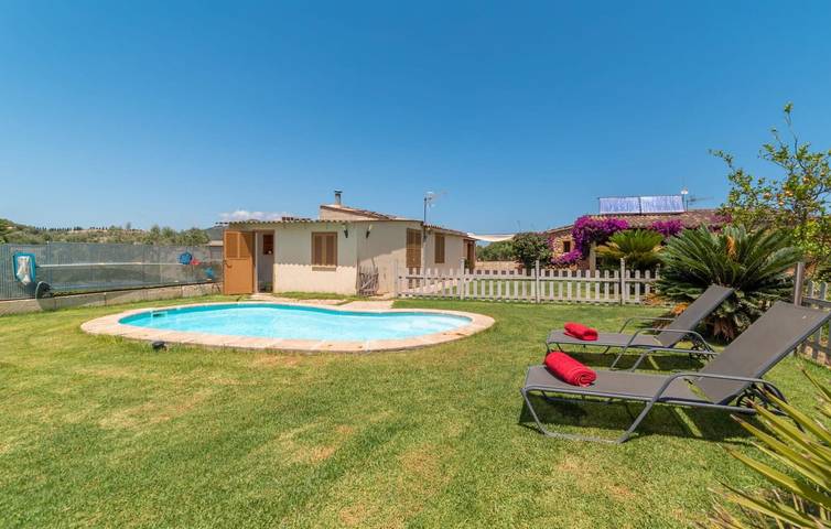 Retiro Palm Oasis: Piscina, WiFi, Cocina, Cerca de la Playa y del Pueblo in Son Servera, Mallorca Este