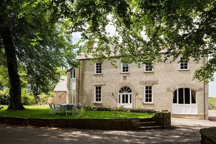 Holiday rental for 8 people in Freshwater East