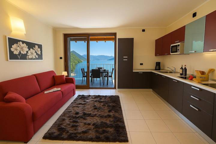 Hütte für 8 Personen, mit Seeblick und Pool sowie Terrasse am Comer See - 2