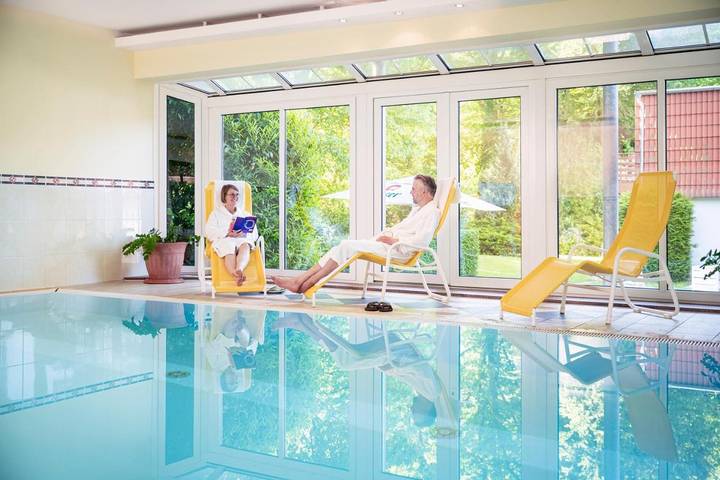 Hotel für 3 Personen, mit Terrasse und Garten sowie Pool und Sauna