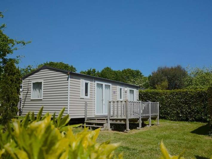 Camping pour 6 personnes, avec terrasse et piscine à Bénodet
