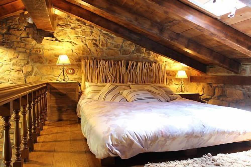 Cabin in the mountain (full rental) for 2/3 people. Pets allowed in Luena, Cordillera Cantábrica