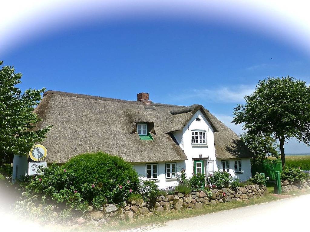 Ferienwohnung in Nebel mit Schwimmbecken in Nebel, Amrum