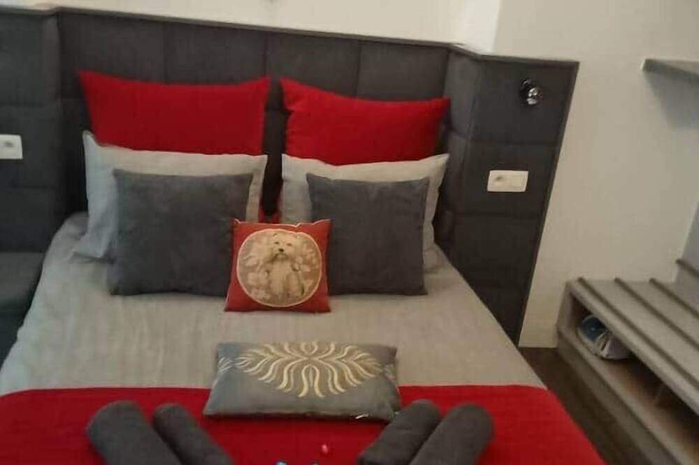 Ganze Wohnung, Romantic Lion's suite in Braine-l'Alleud, Wallonisch-Brabant