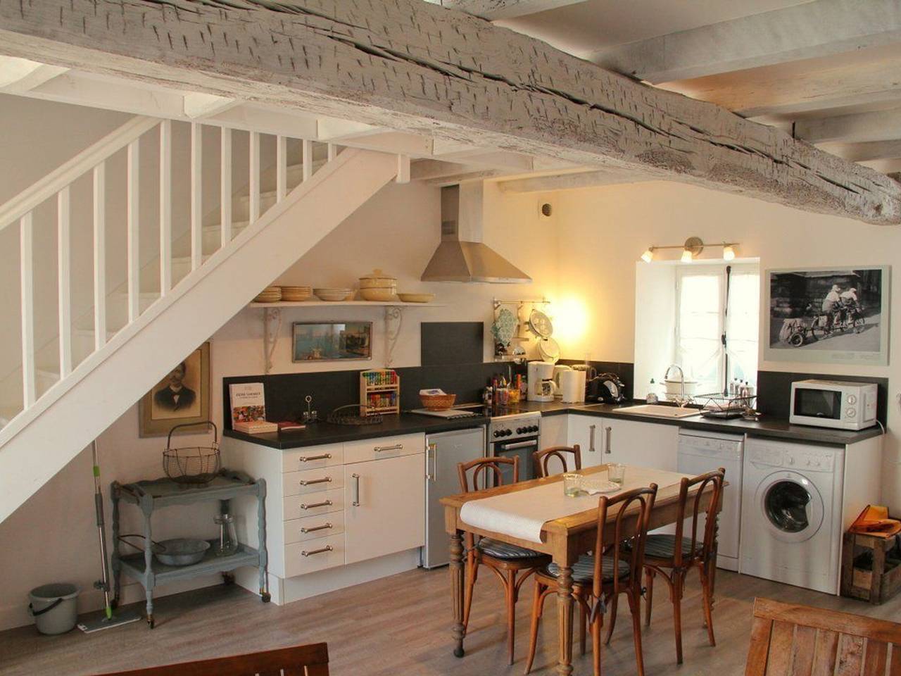 Charmanter Gîte in Alter Schule mit Terrasse, in der Nähe von Thalasso & Balneotherapie in Talmont-Saint-Hilaire, Vendée