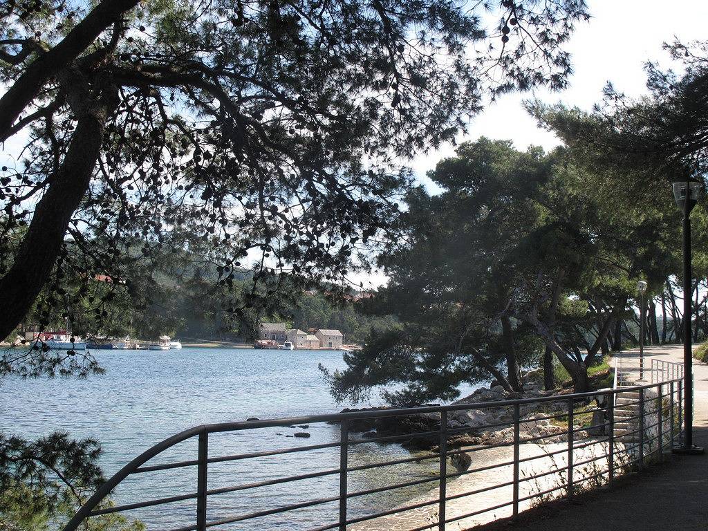 Apartamento entero, Apartment with balcony in Stari Grad, Hvar (isla)