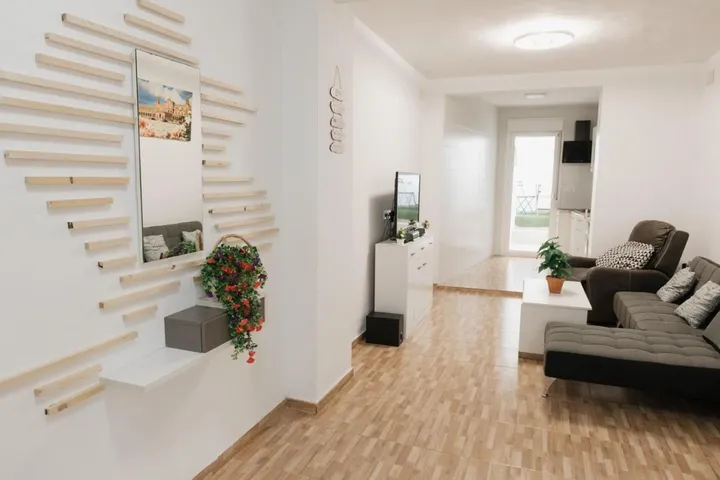 Apartamento de vacaciones para 4 personas, con vistas y balcón, Familias con niños - 1