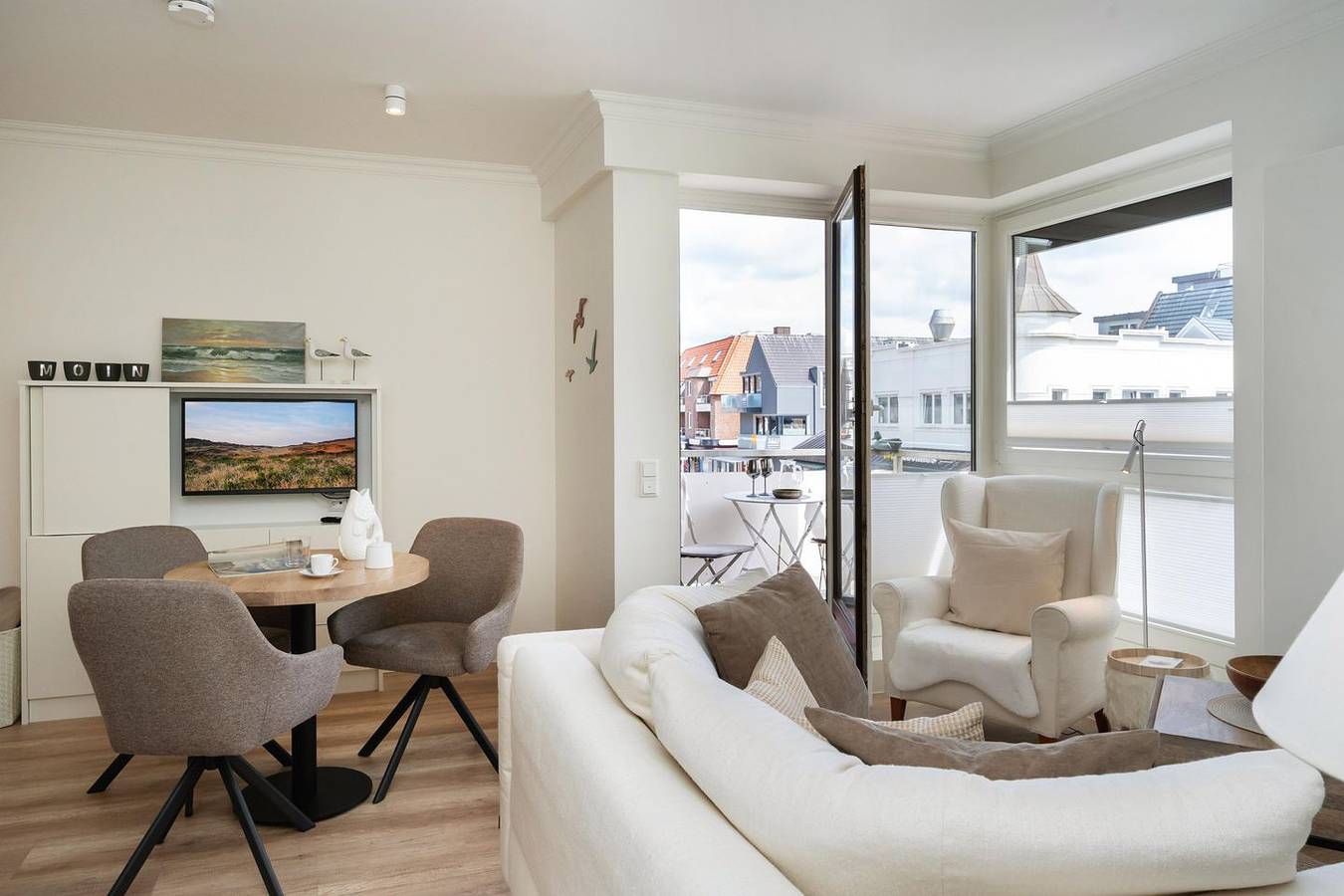 Ganze Wohnung, Modernes App., strandnah, Balkon, Stellplatz, Wlan. Haustier erlaubt. in Westerland, Sylt (Gemeinde)