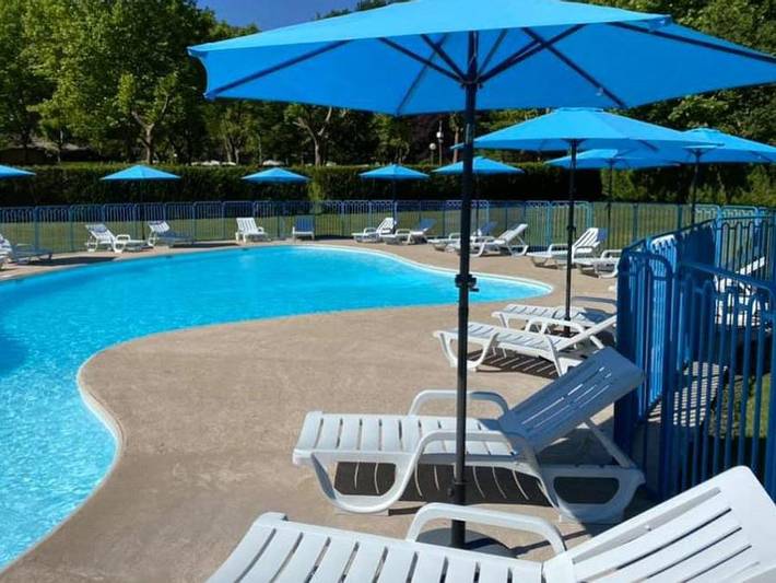 Camping Les 4 Saisons - Mobilhome 4 personnes - Ustou in Oust, Parc naturel régional des Pyrénées ariégeoises