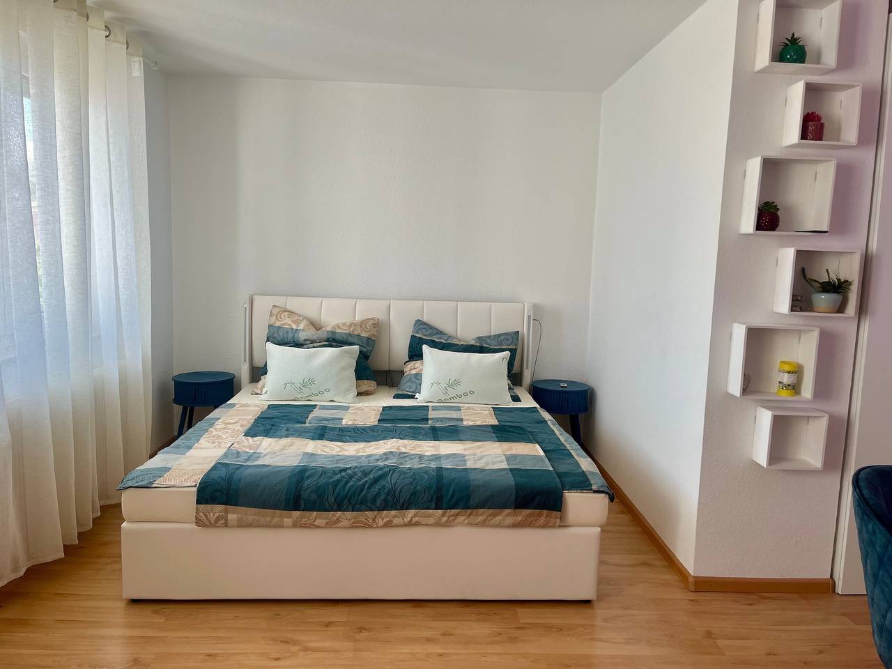 Ganze Wohnung, Apartment „Weiss“ mit Bergblick und Wlan in Lörrach, Südschwarzwald