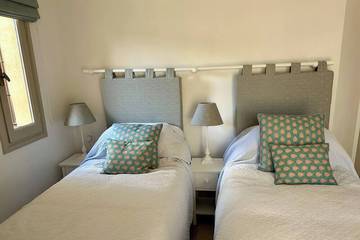 Holiday Rental for 8 People in La Manga Club, Atamaría, Photo 3