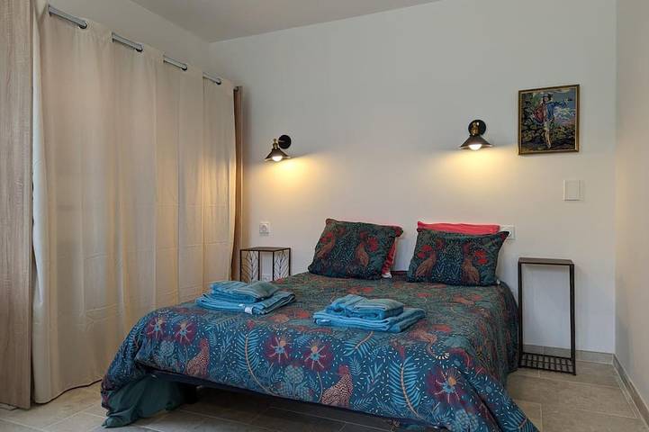 Gîte pour 2 personnes, avec jardin à Baignes-Sainte-Radegonde - 3