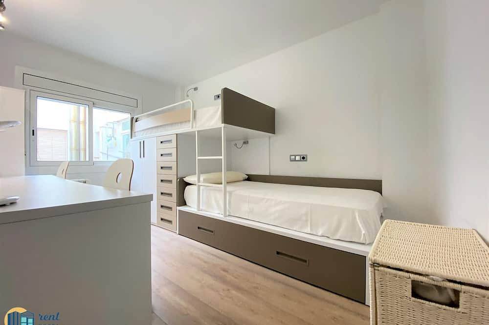 Entire apartment, Apartment Bluedream in S'Agaró for 5 people with wifi, air and pool in S'Agaró, Platja d'Aro