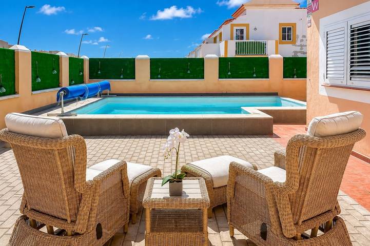 Ganze Wohnung, Ferienwohnung für 4 Personen mit Pool in Caleta de Fuste, Antigua