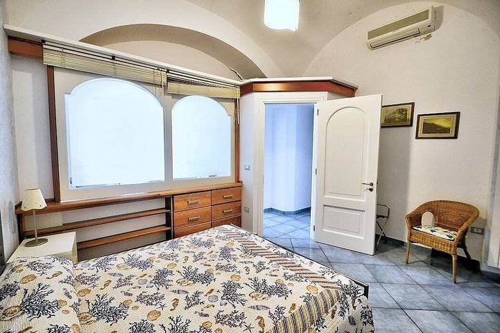 Ganze Wohnung, Appartamento Attilia B: Elegante Wohnung mit Sonne und Meerblick, kostenloses WLAN in Spiaggia libera Amalfi (Amalfi), Amalfi