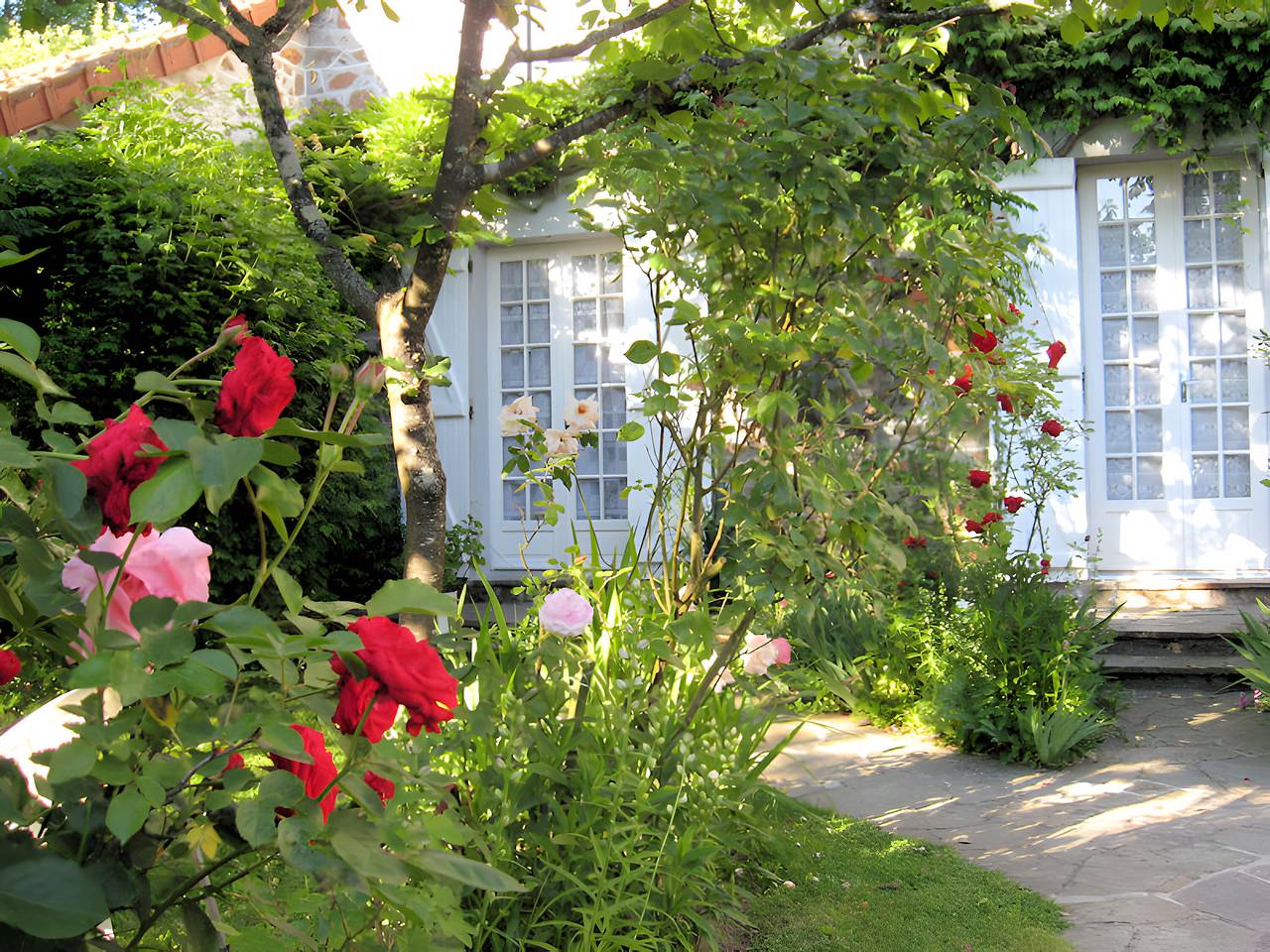Apartment 'Studio' mit privater Terrasse und gemeinsamem Garten in Panazol, Limoges und Umgebung