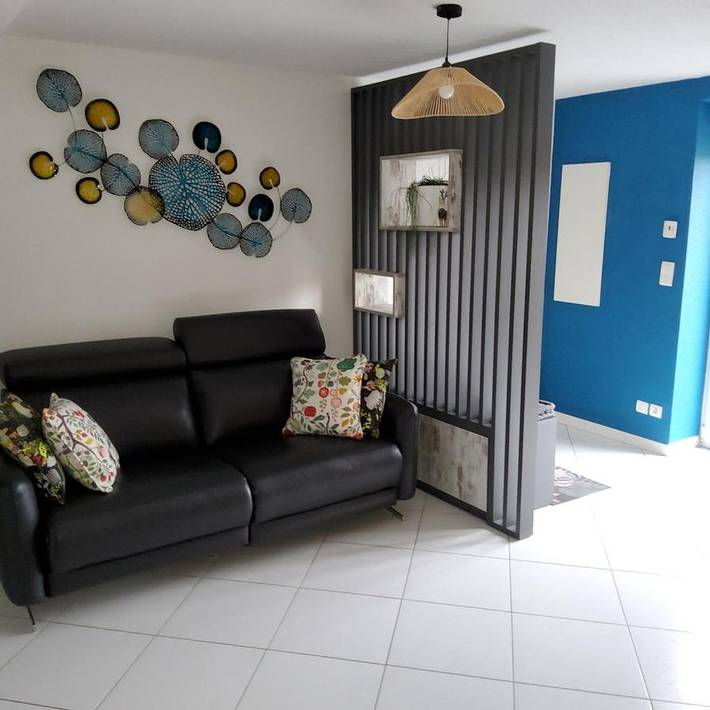 Gîte pour 6 personnes, avec balcon à Évette-Salbert