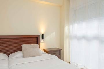 Apartment for 3 People in Girona, Gironès, Photo 3