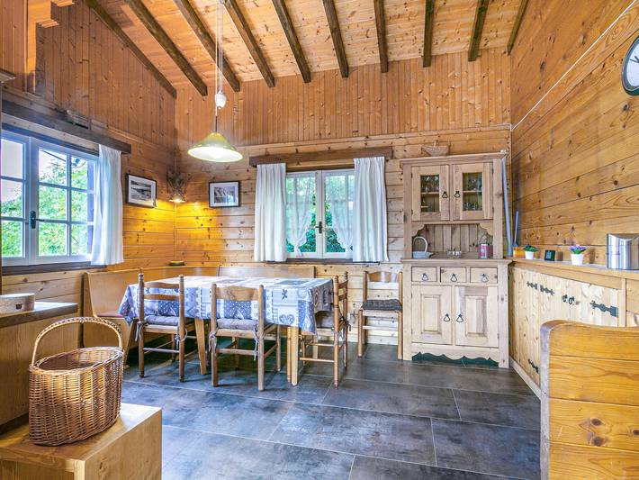 Chalet für 6 Personen, mit Balkon in Haute-Savoie - 2