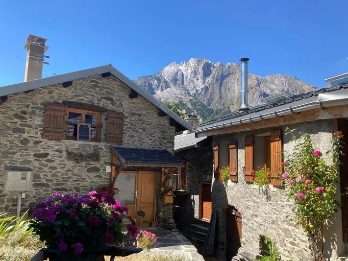 Casa rural para 6 personas, con terraza - 1