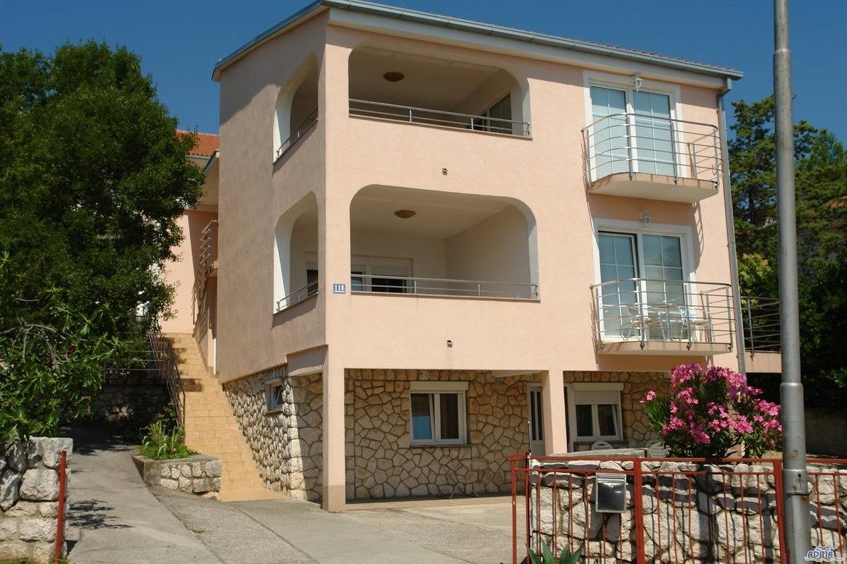 Entire apartment, Two bedroom apartment with terrace and sea view Dramalj, Crikvenica A-18467-c in Dramalj, Primorje-Gorski Kotar